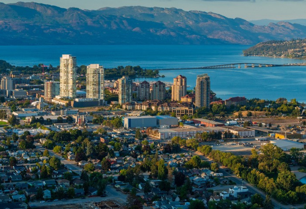 2023 city view from knox mountain